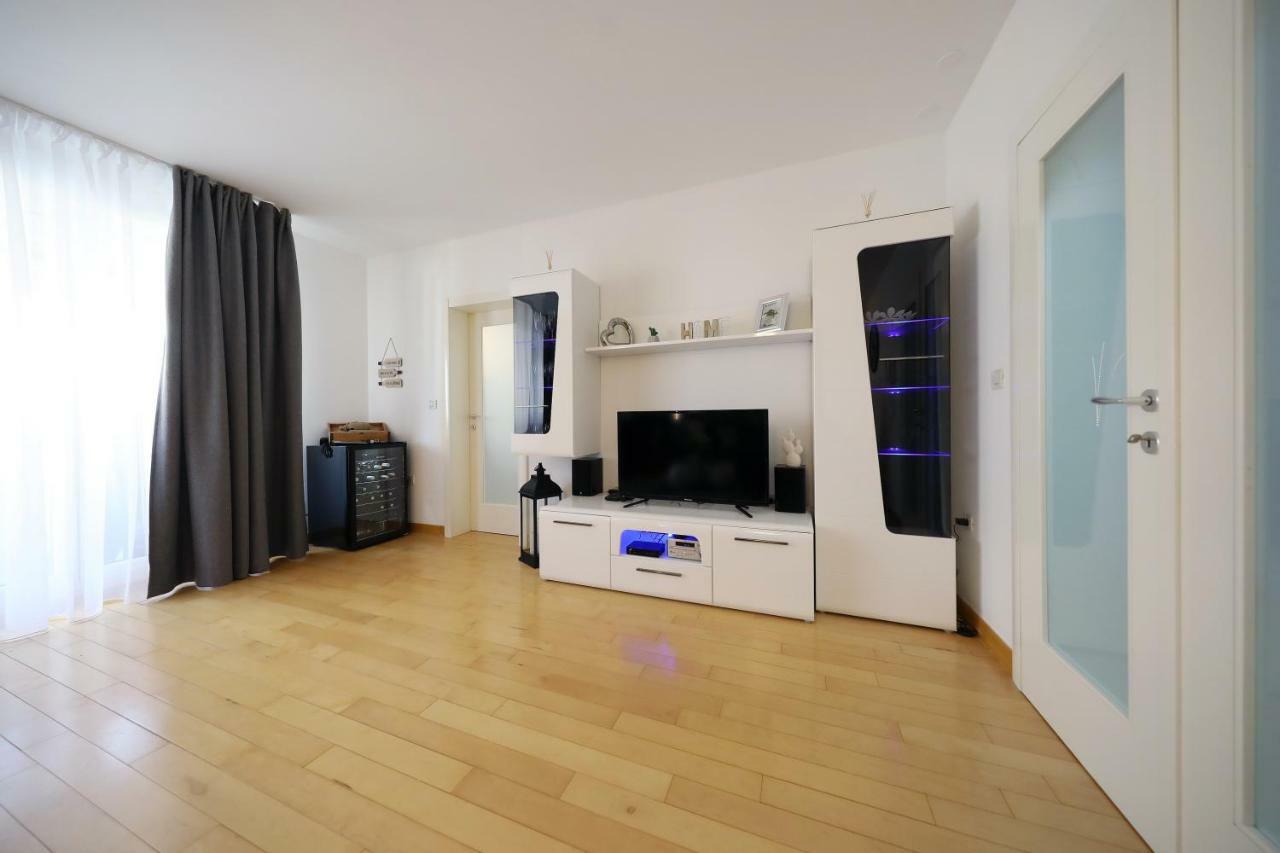 Dioniz Apartment ซาดาร์ ภายนอก รูปภาพ